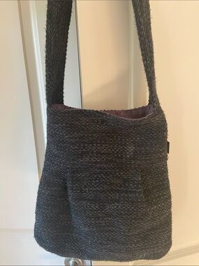 emk clothing shoulder bag